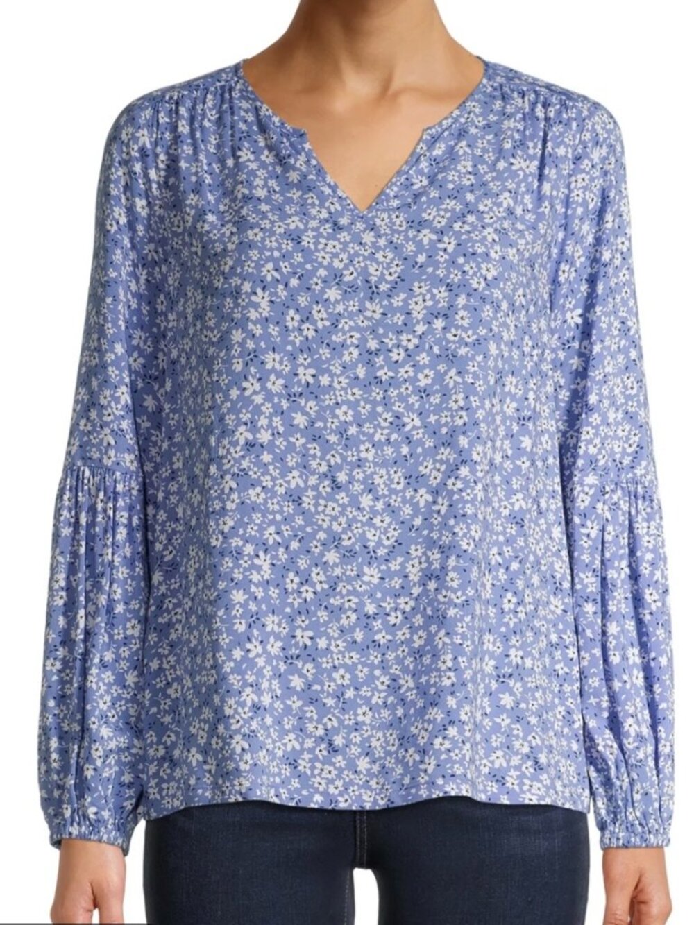 LADIES SIZE XL TIME AND TRU BLUE WHITE FLORAL LONG SLEEVE V-NECK SHIRT TOP